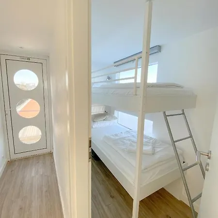 Homeboat Glamping 4* Nieuwpoort